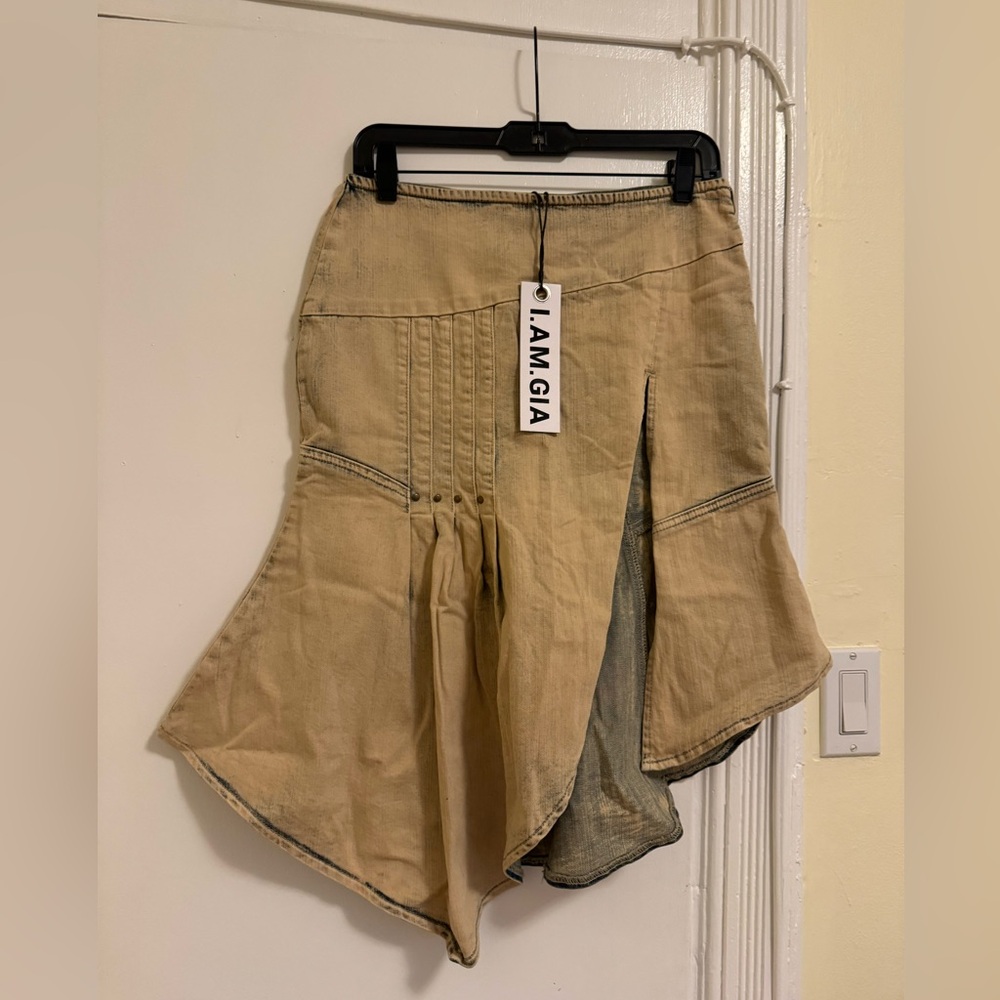 I Am Gia Farah Skirt in size small